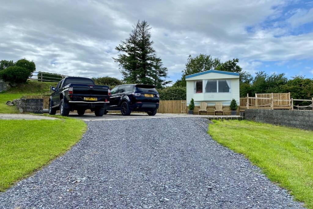 Snowdon Bay - North Wales - Stunning Llyn Peninsula Mountain & Ocean Views - Wilde Retreats Villa Pwllheli Bagian luar foto