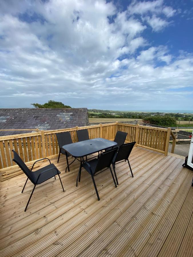 Snowdon Bay - North Wales - Stunning Llyn Peninsula Mountain & Ocean Views - Wilde Retreats Villa Pwllheli Bagian luar foto