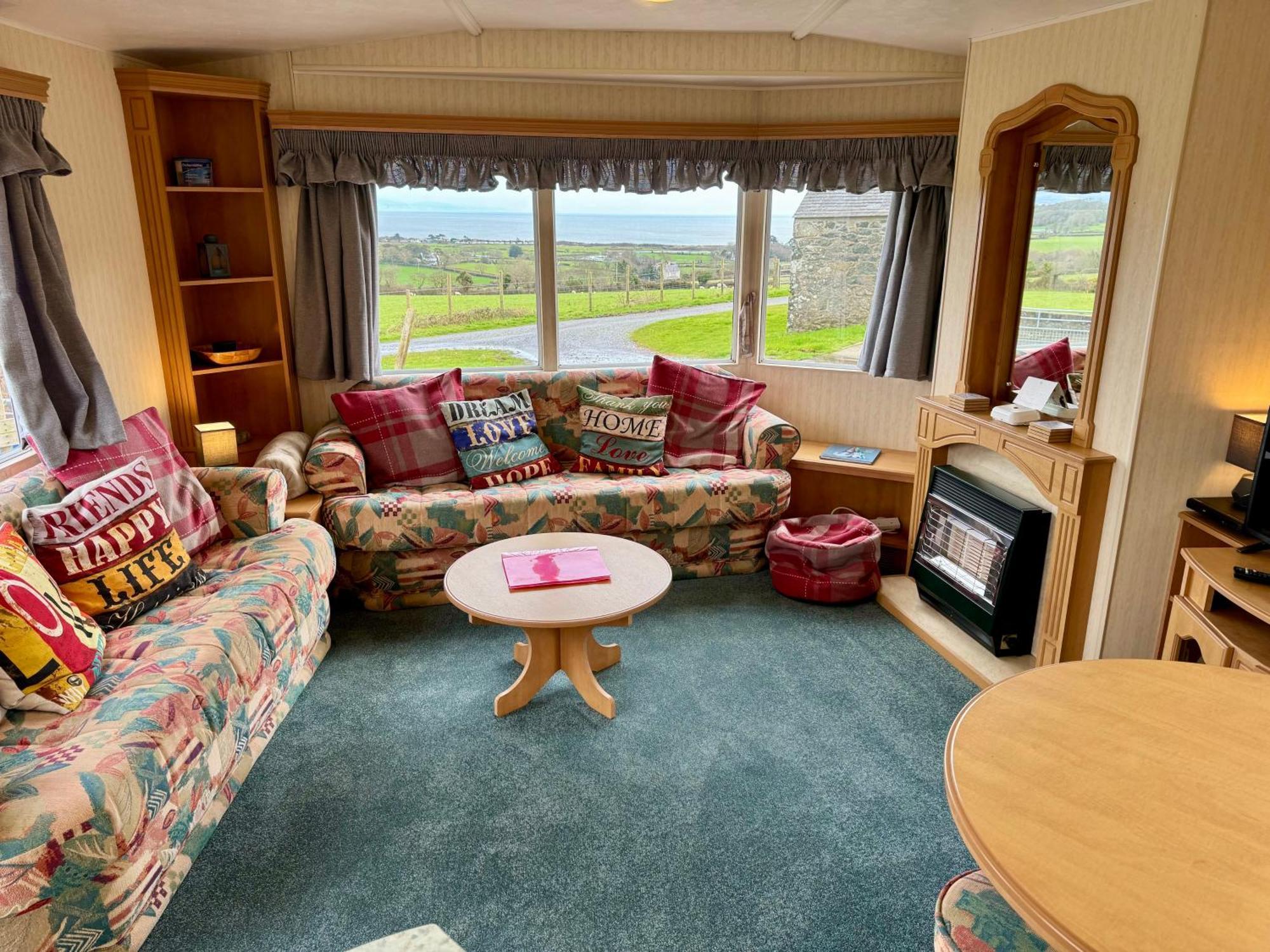 Snowdon Bay - North Wales - Stunning Llyn Peninsula Mountain & Ocean Views - Wilde Retreats Villa Pwllheli Bagian luar foto