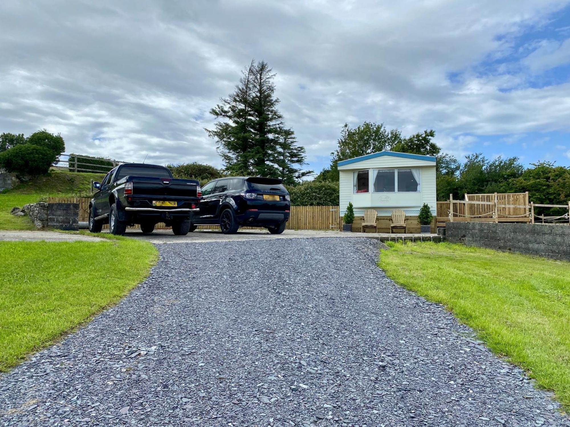 Snowdon Bay - North Wales - Stunning Llyn Peninsula Mountain & Ocean Views - Wilde Retreats Villa Pwllheli Bagian luar foto